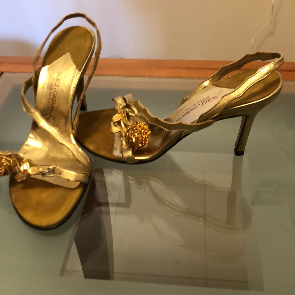 Shoes - Picture 5 of 5